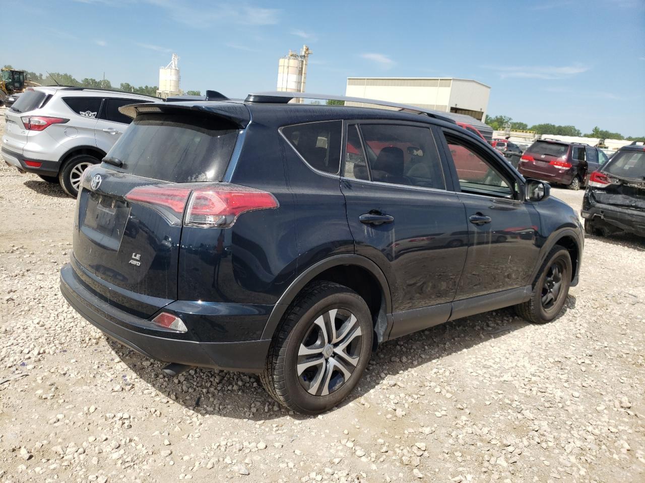 2017 TOYOTA RAV4 LE - Image 3