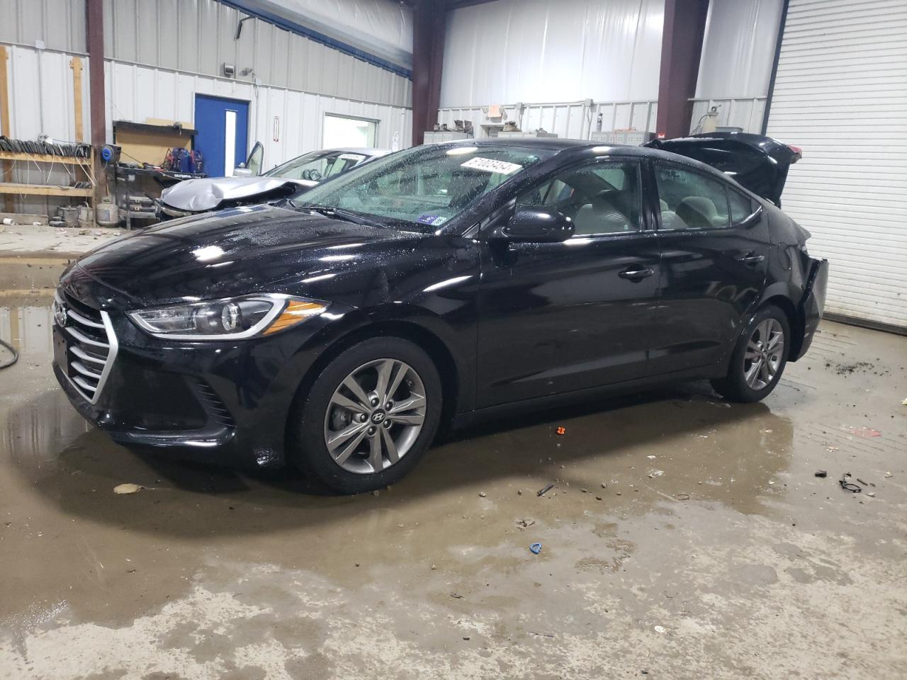 2018 HYUNDAI ELANTRA SE