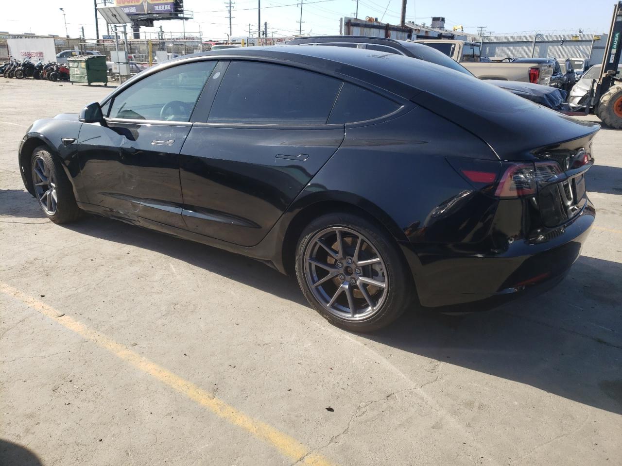 2023 TESLA MODEL 3 - Фото 2