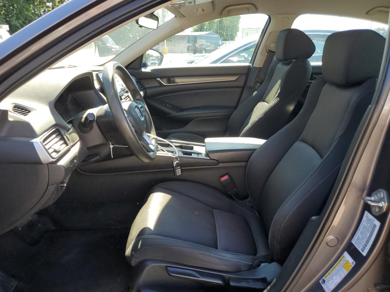 2018 HONDA ACCORD LX - Image 7
