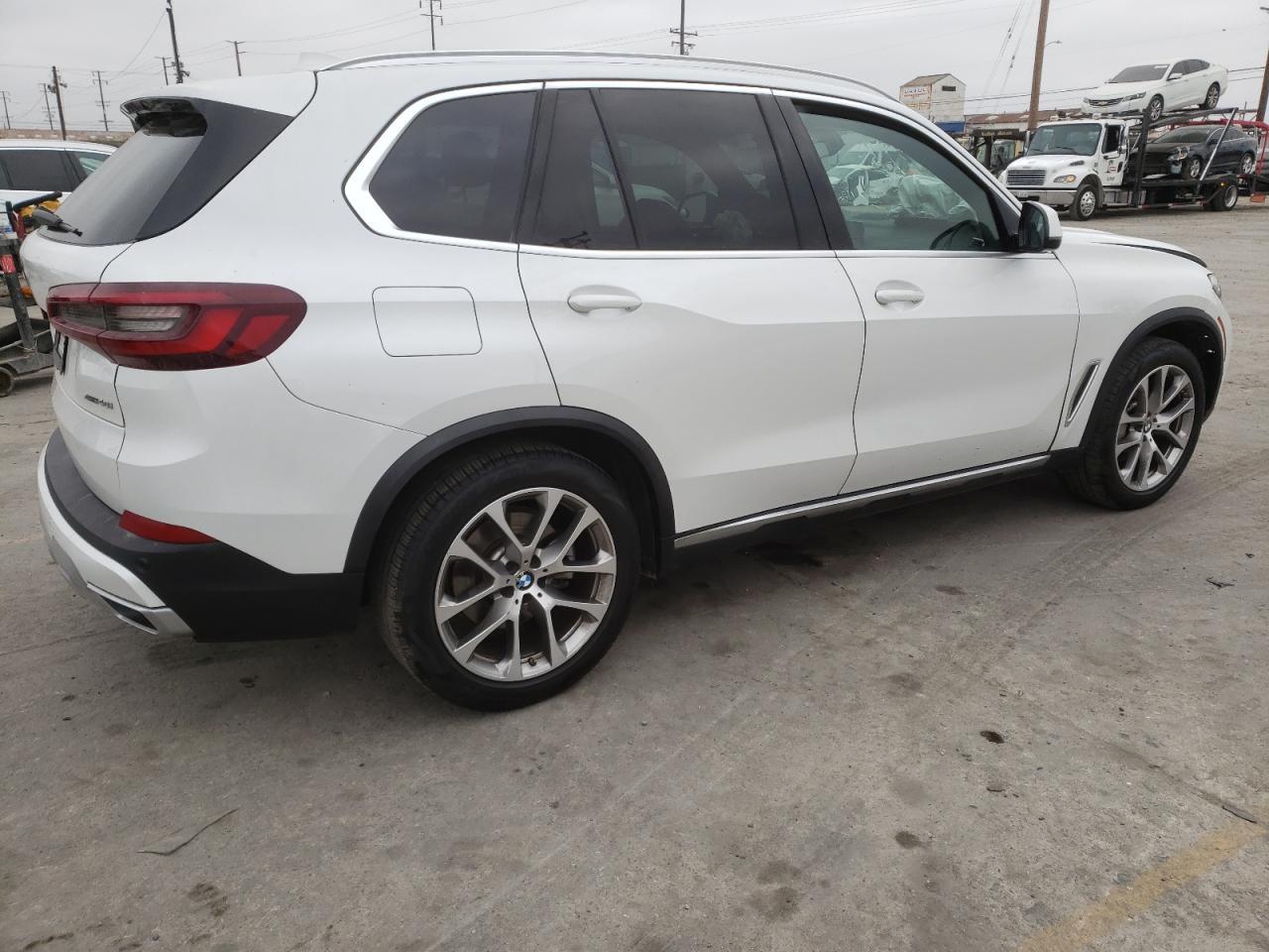 2022 BMW X5 XDRIVE4 - Image 3