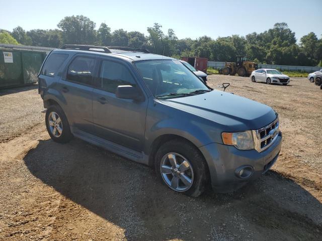 2010 FORD ESCAPE XLT - Image 4