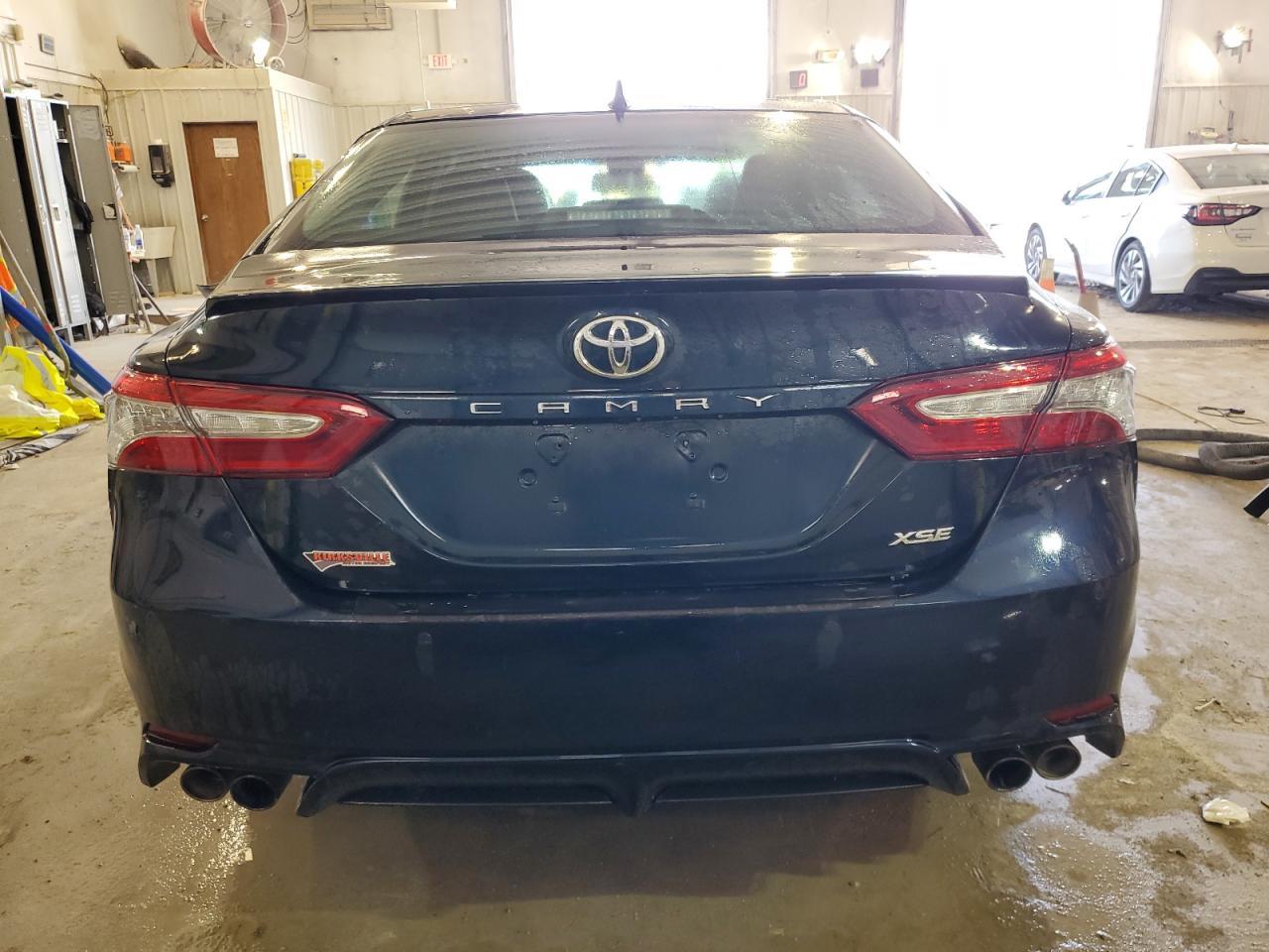 2018 TOYOTA CAMRY XSE - Фото 6