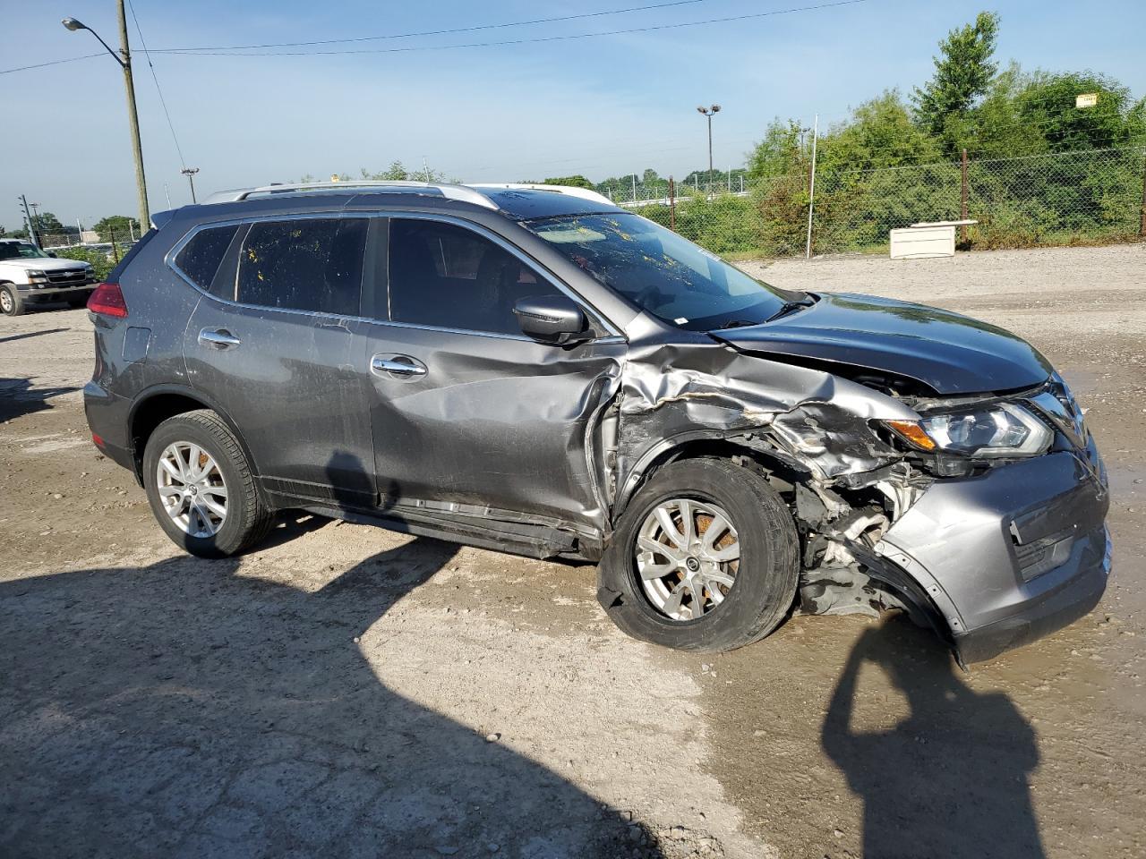 2017 NISSAN ROGUE S - Фото 4