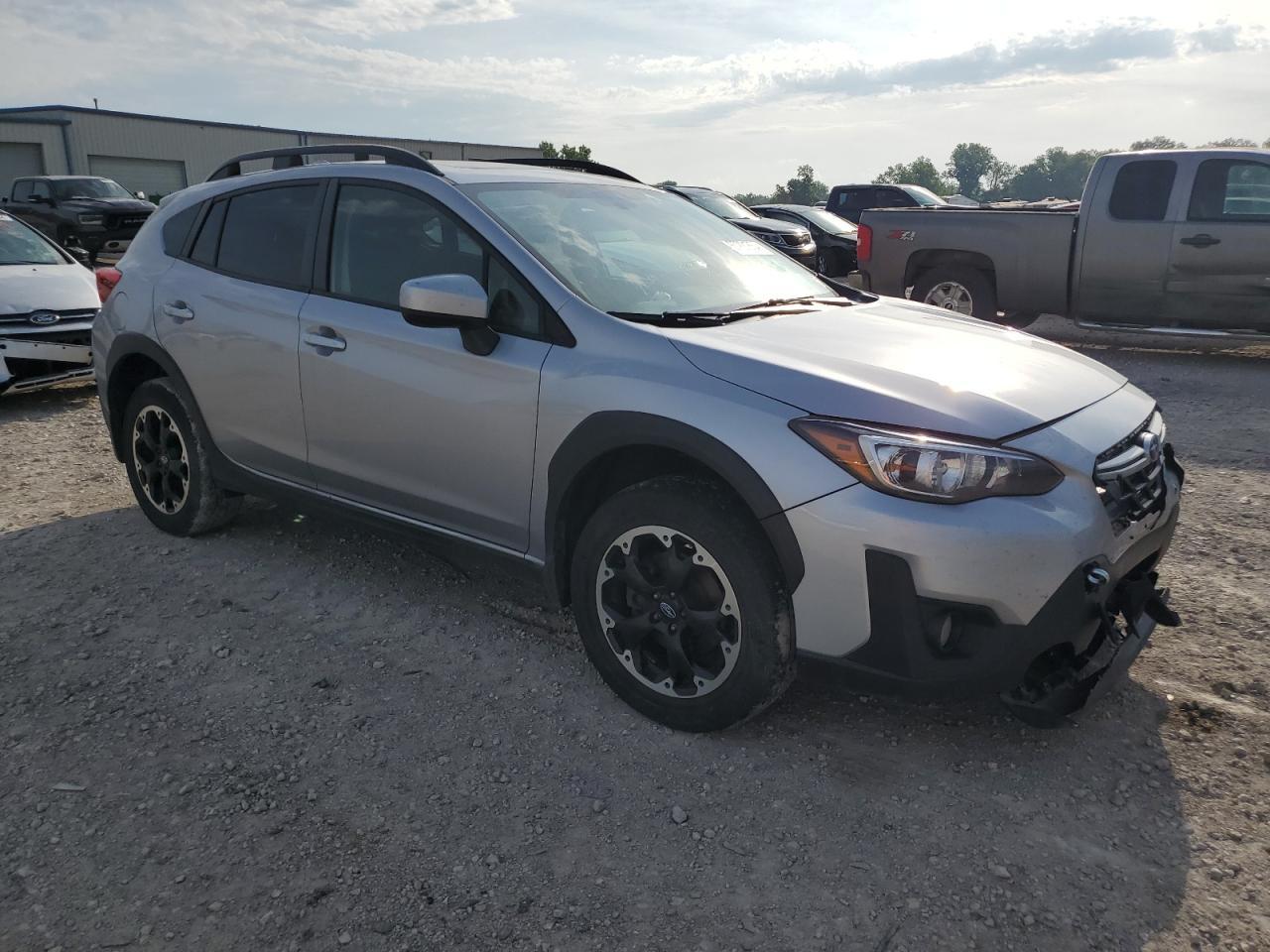 2021 SUBARU CROSSTREK - Image 4