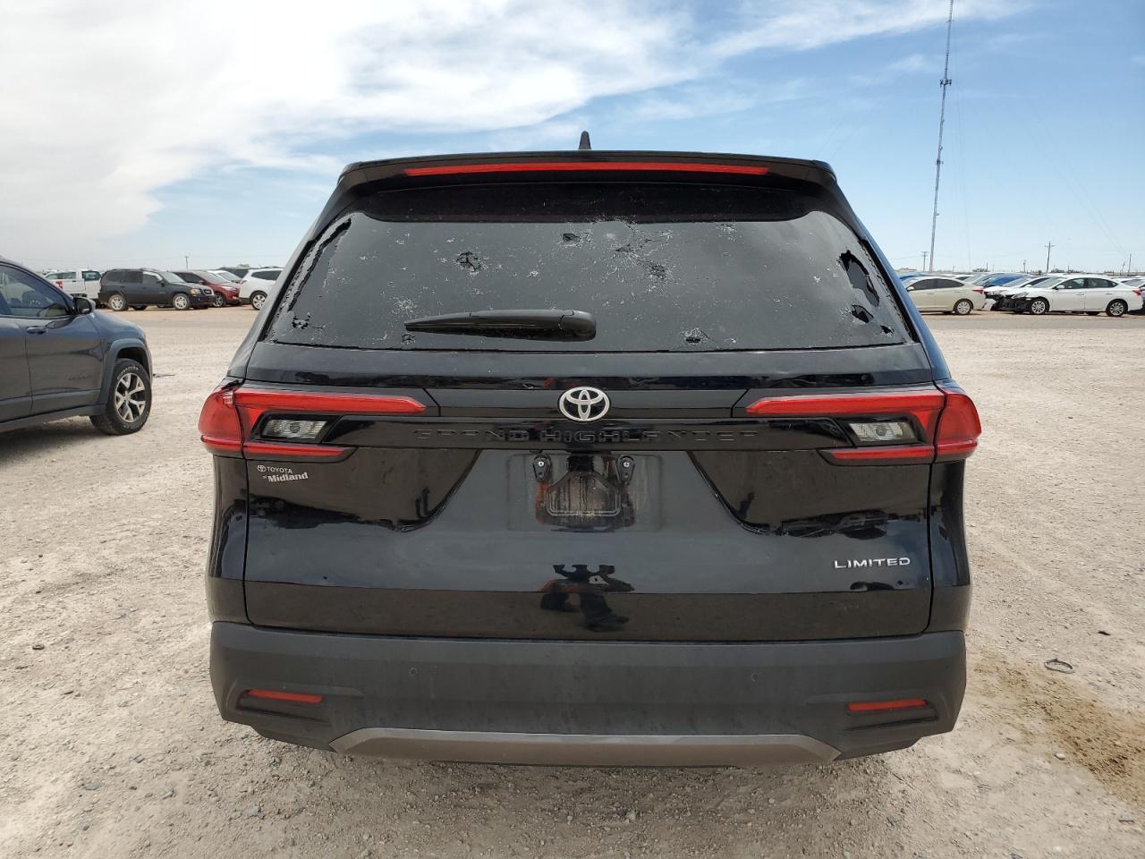 2024 TOYOTA GRAND HIGH - Image 6