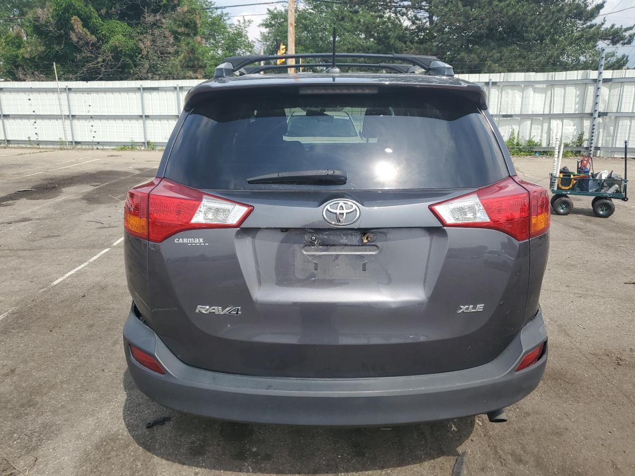 2015 TOYOTA RAV4 XLE - Image 6