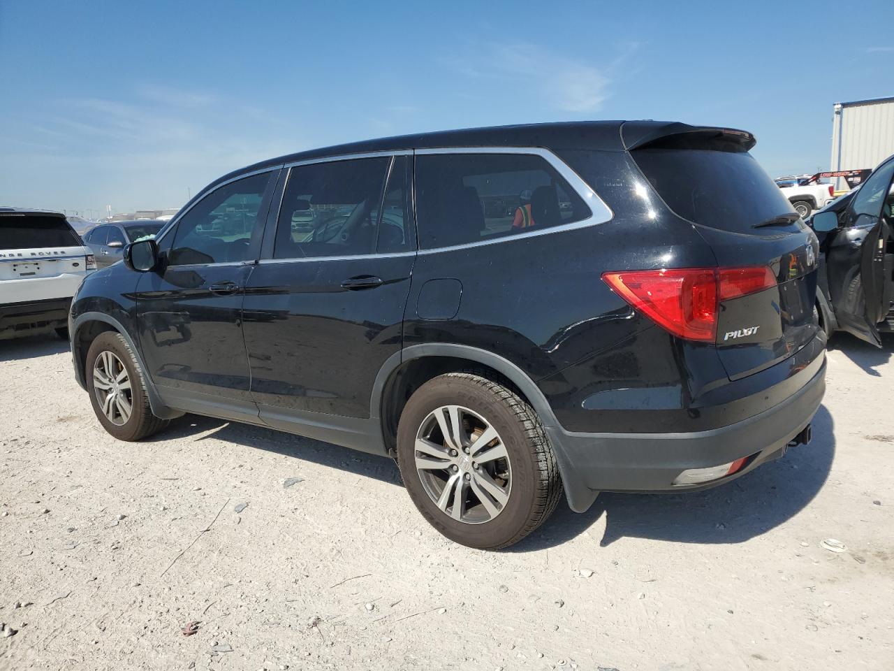 2018 HONDA PILOT EXL - Image 2