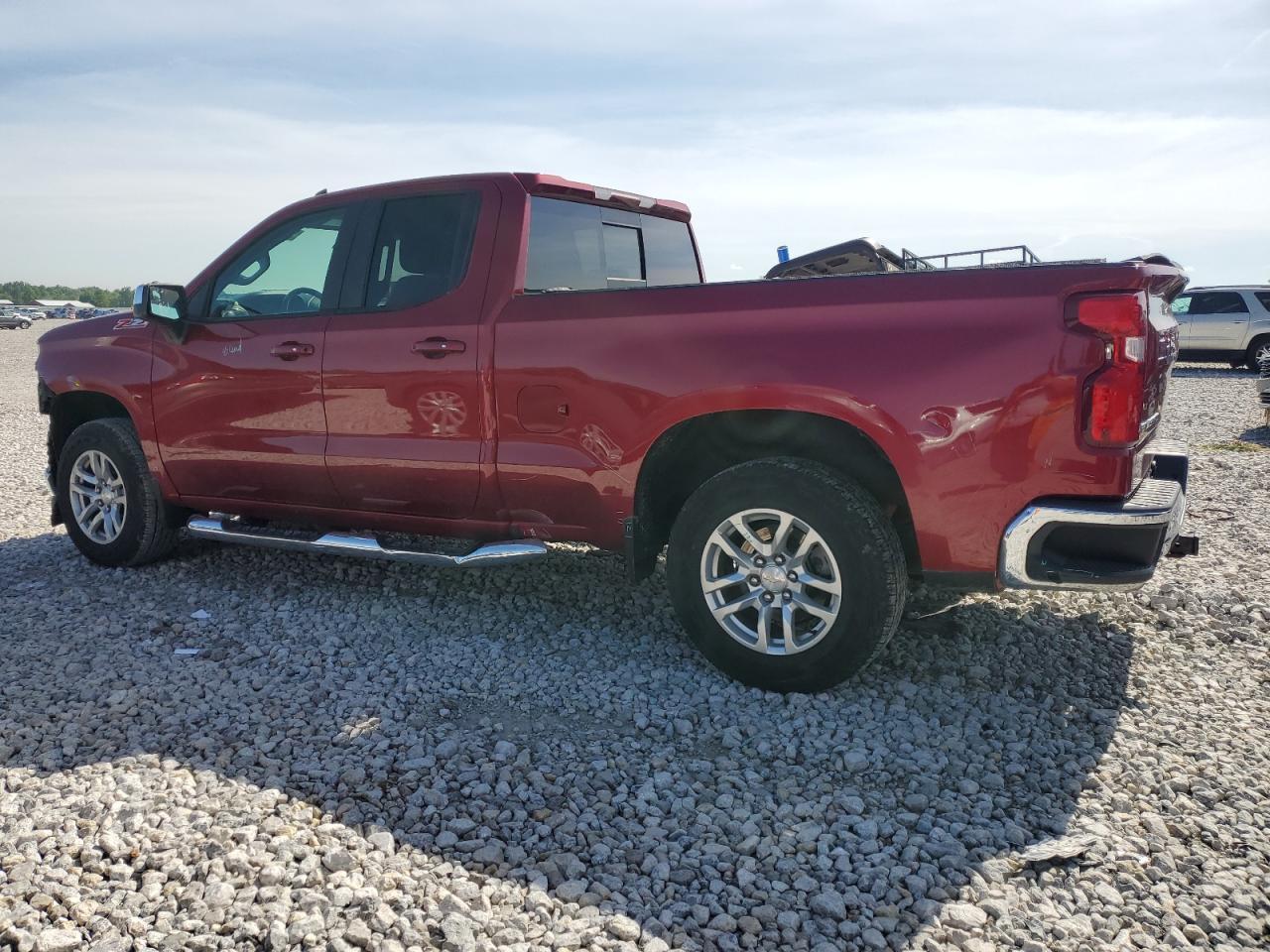 2019 CHEVROLET SILVERADO - Фото 2