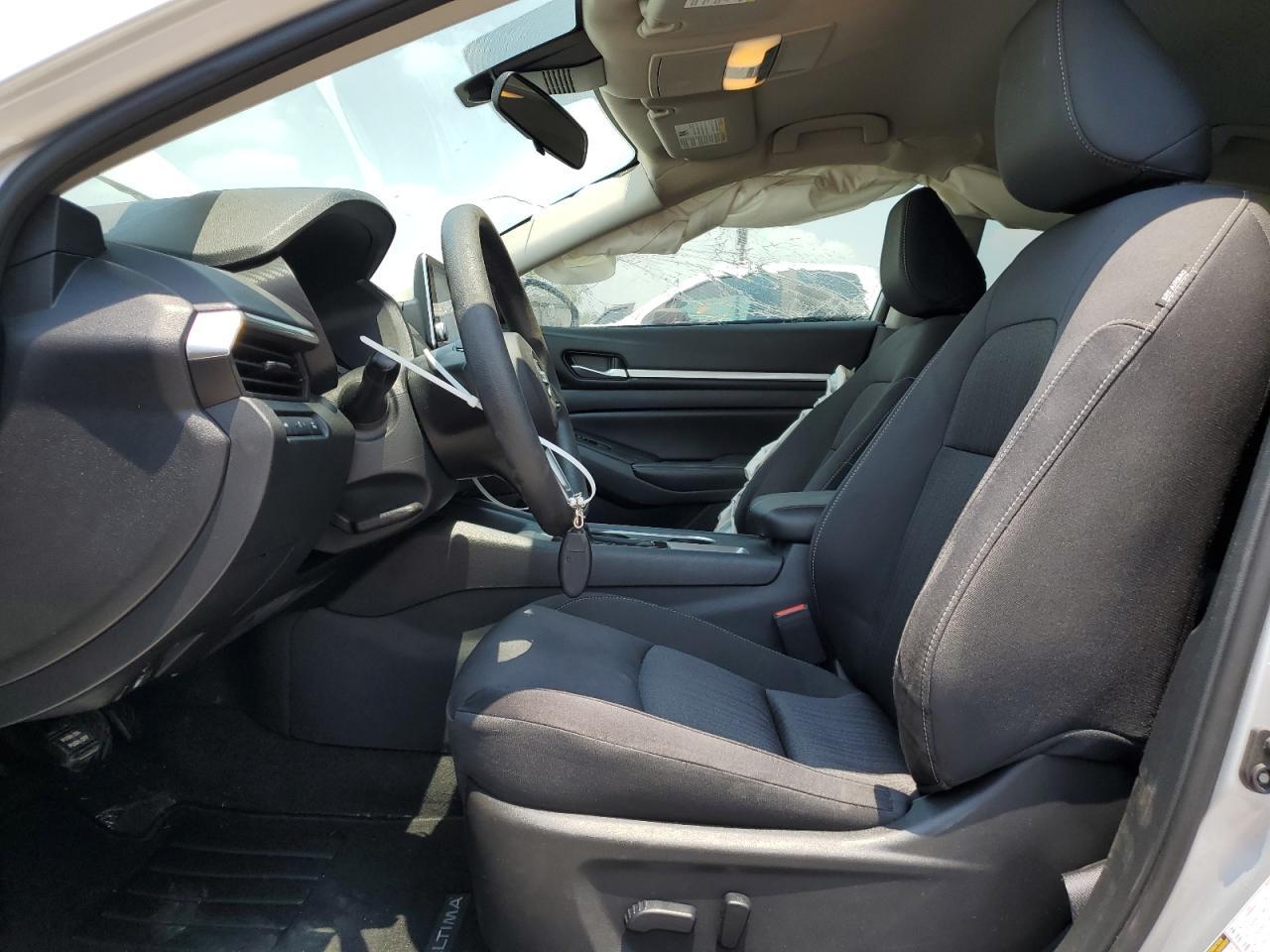 2022 NISSAN ALTIMA SV - Image 7
