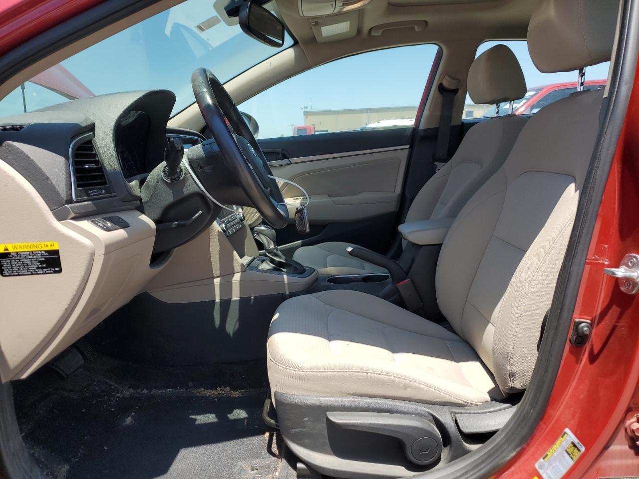 2018 HYUNDAI ELANTRA SE - Фото 7