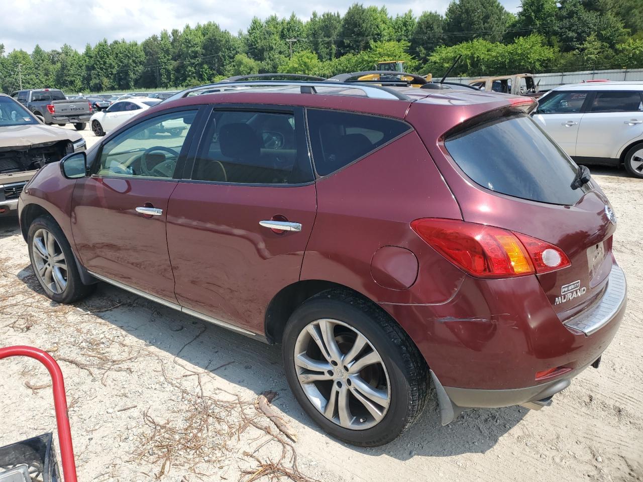 2010 NISSAN MURANO S - Image 2