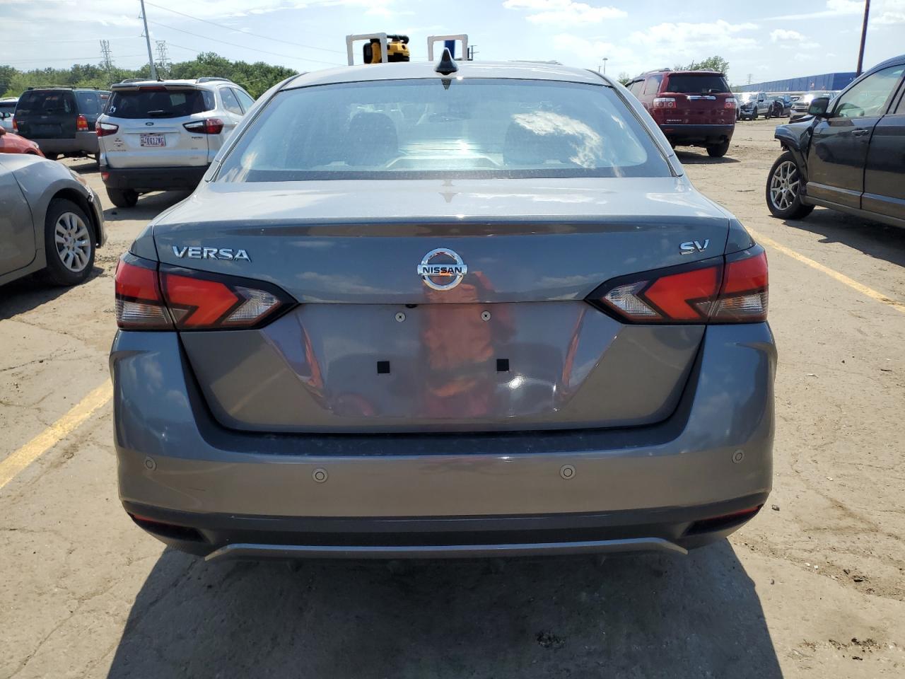 2021 NISSAN VERSA SV - Фото 6