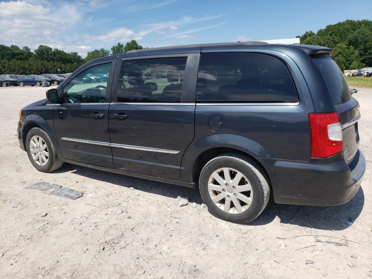 2014 CHRYSLER TOWN & COU - Image 2