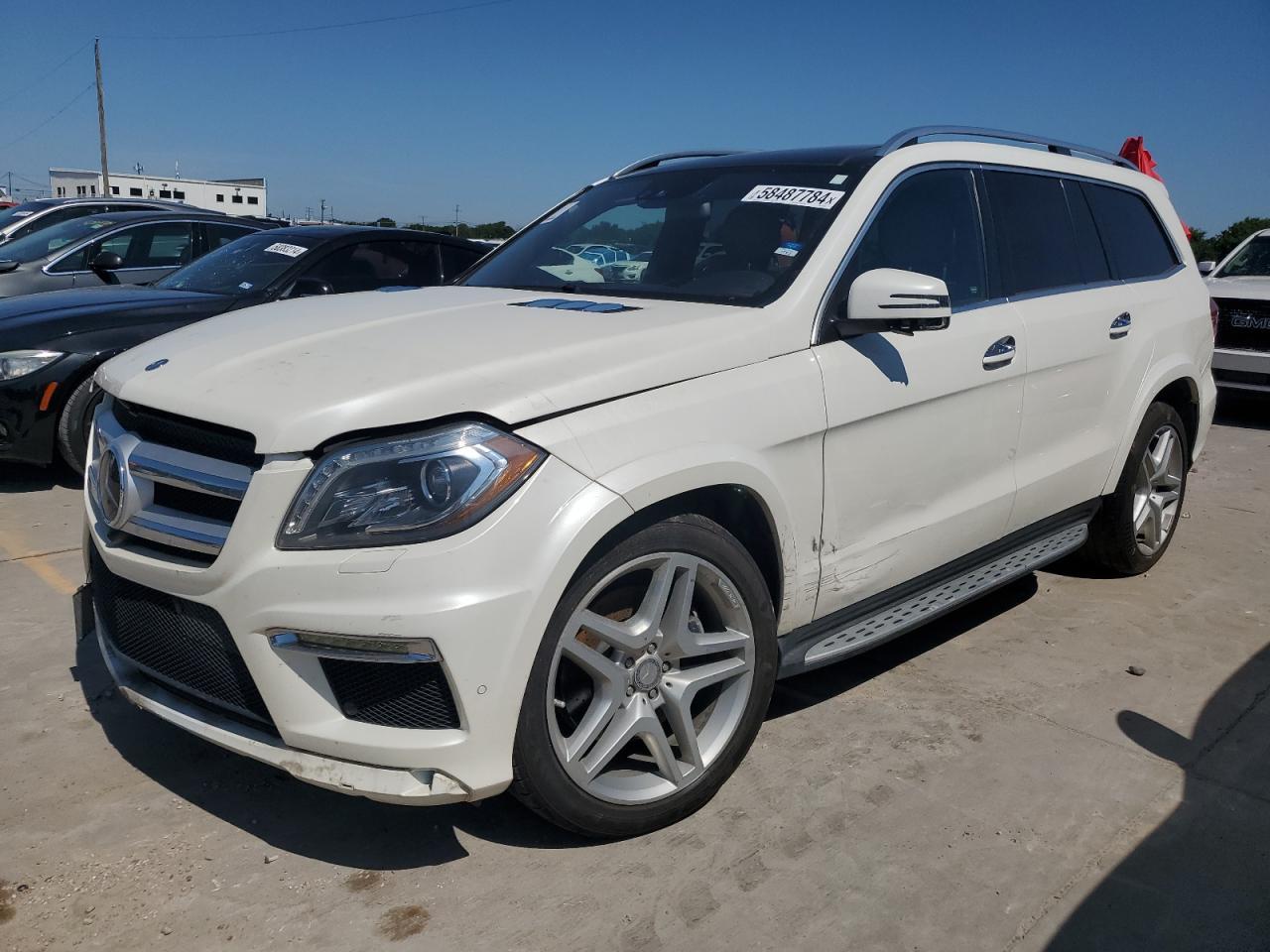 2016 MERCEDES-BENZ GL 550 4MA car image