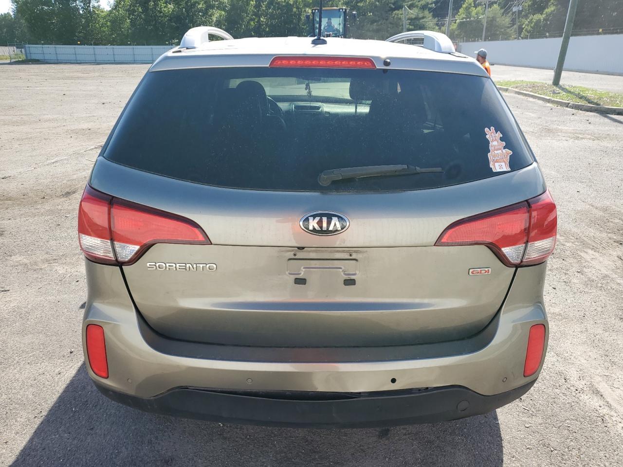 2015 KIA SORENTO LX - Image 6