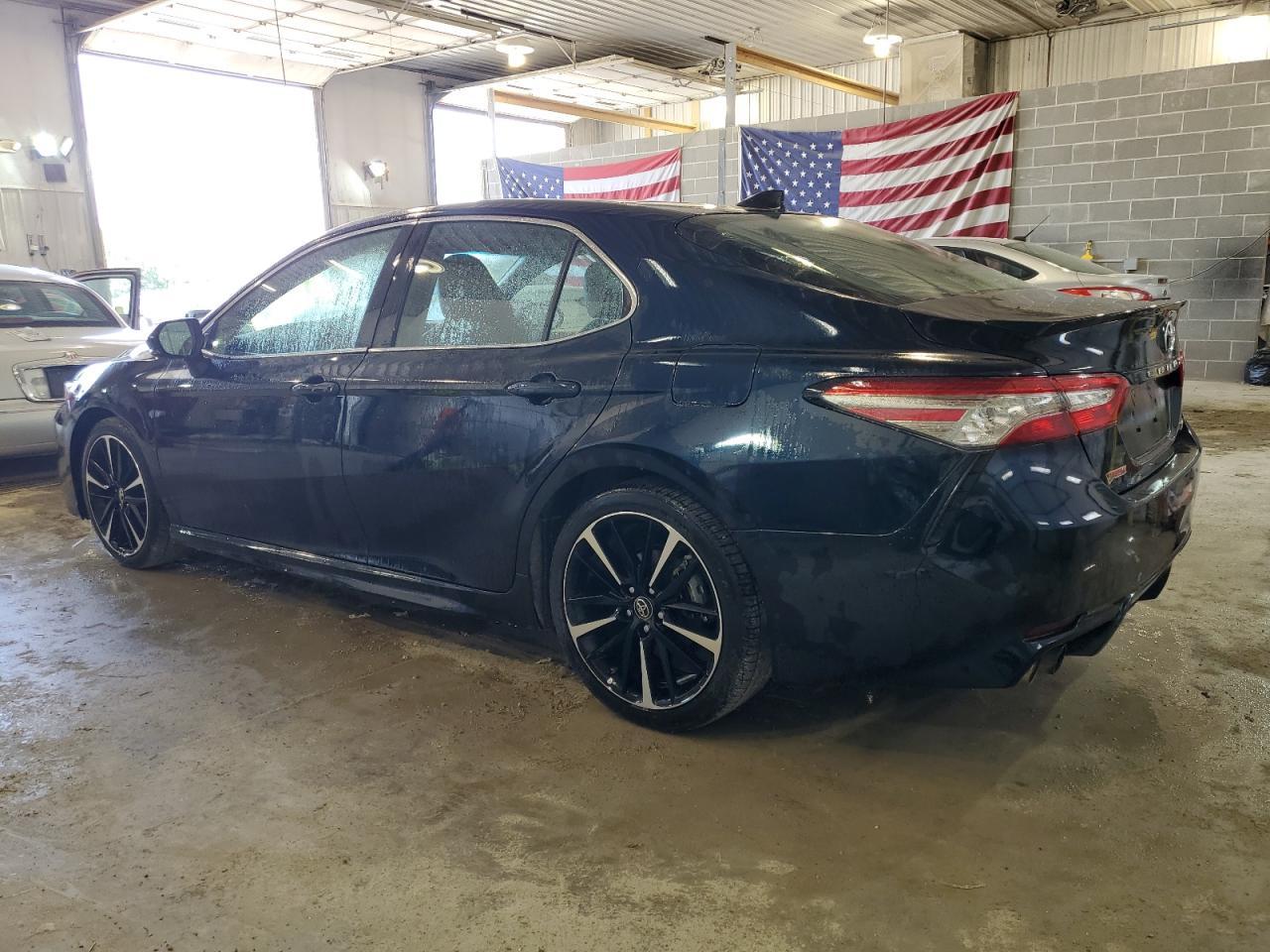 2018 TOYOTA CAMRY XSE - Фото 2