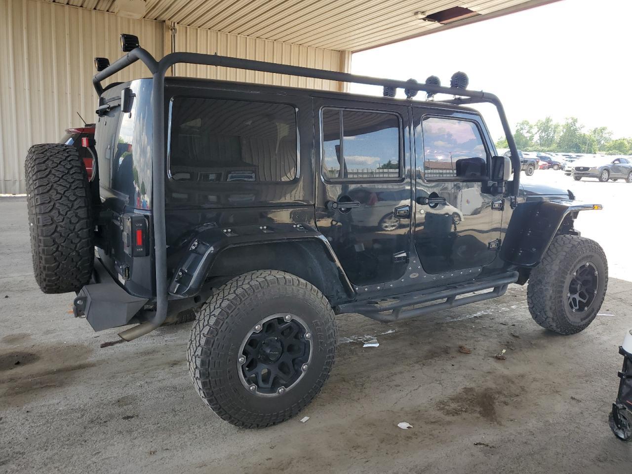 2017 JEEP WRANGLER U - Image 3