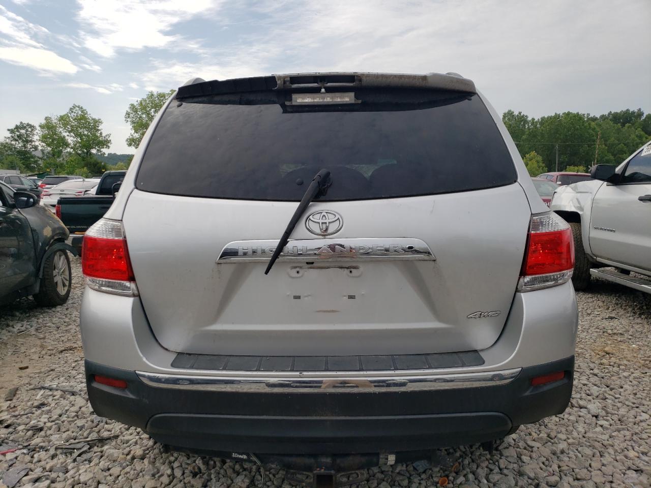 2012 TOYOTA HIGHLANDER - Фото 6