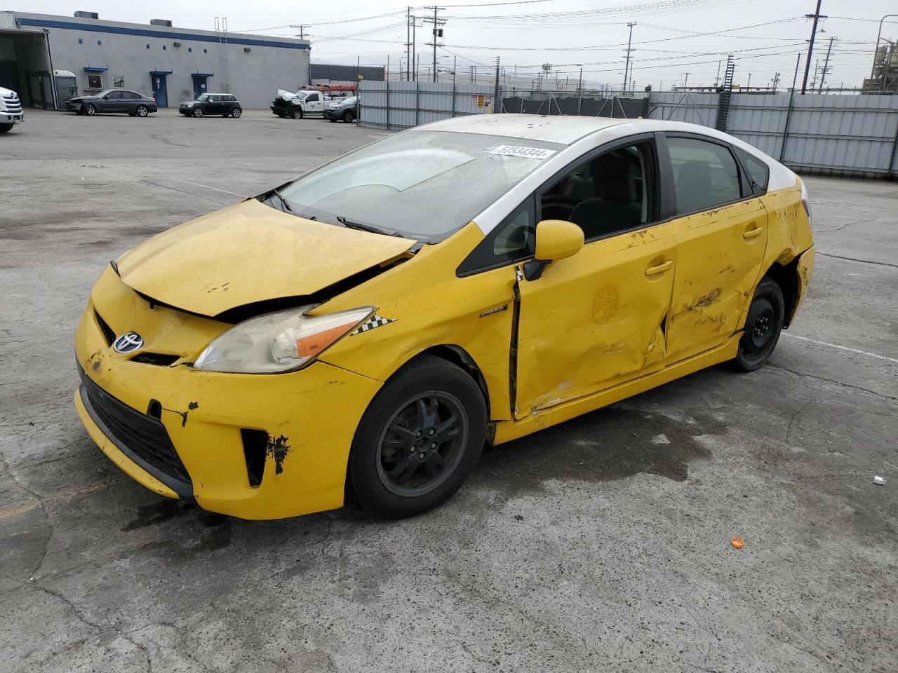 2013 TOYOTA PRIUS car image