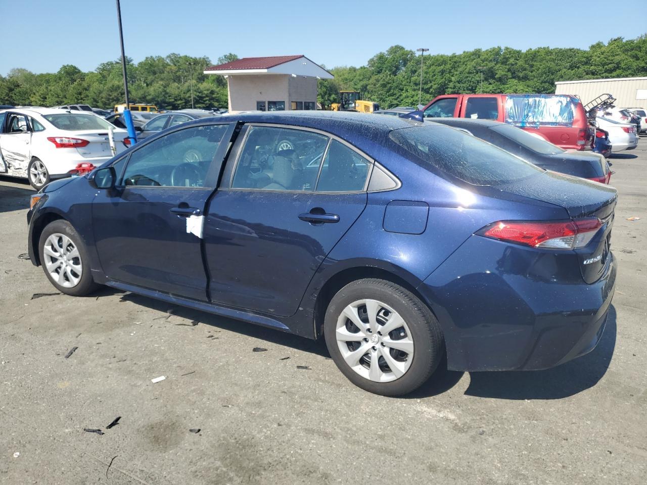 2022 TOYOTA COROLLA LE - Фото 2