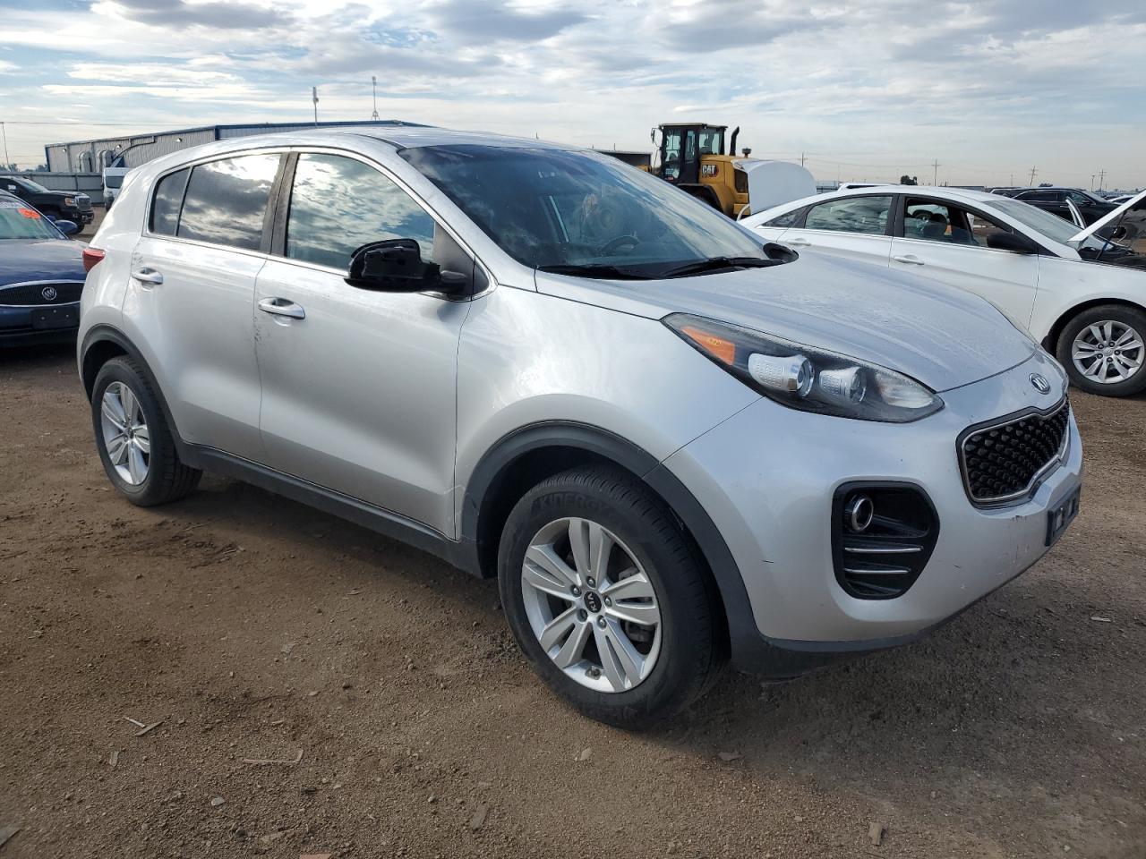 2017 KIA SPORTAGE L - Image 4