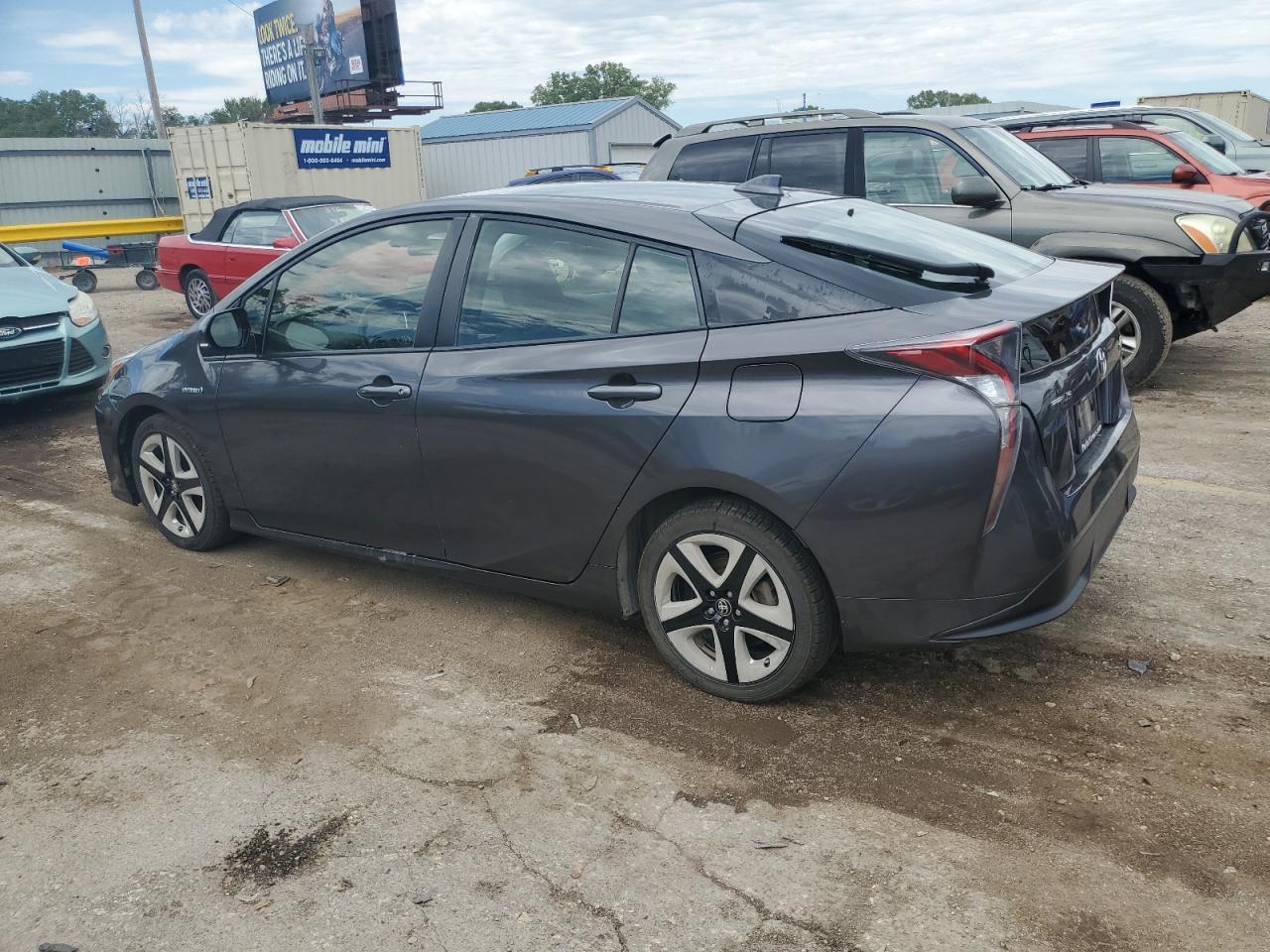 2016 TOYOTA PRIUS - Image 2