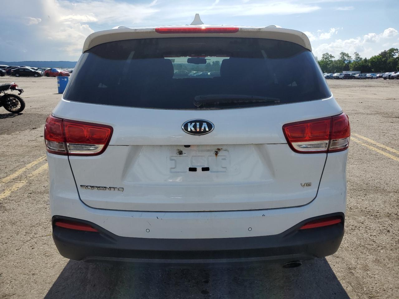 2016 KIA SORENTO LX - Image 6