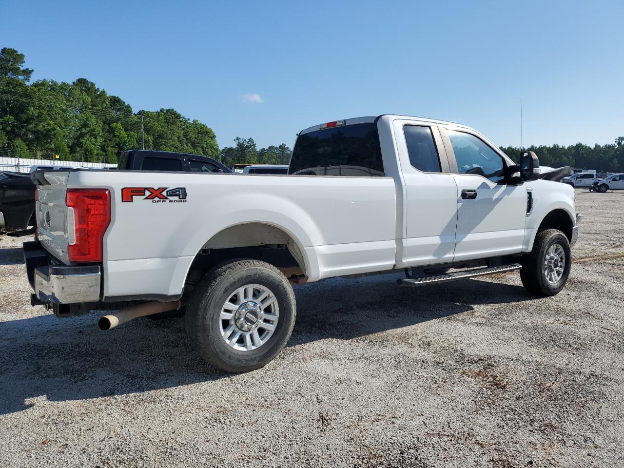 2017 FORD F250 SUPER - Image 3