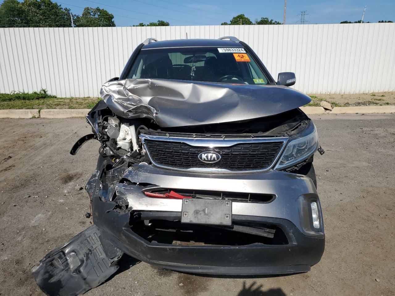 2015 KIA SORENTO LX - Image 5