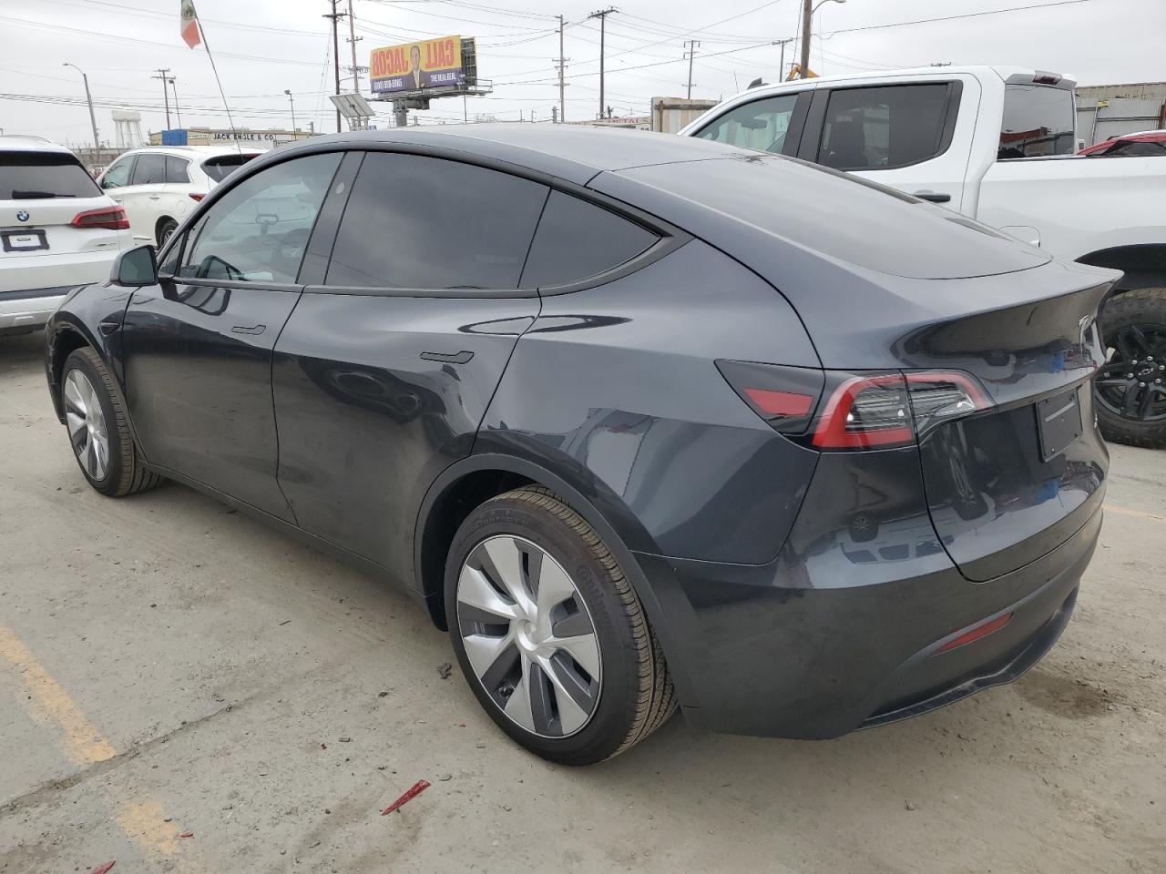 2024 TESLA MODEL Y - Image 2