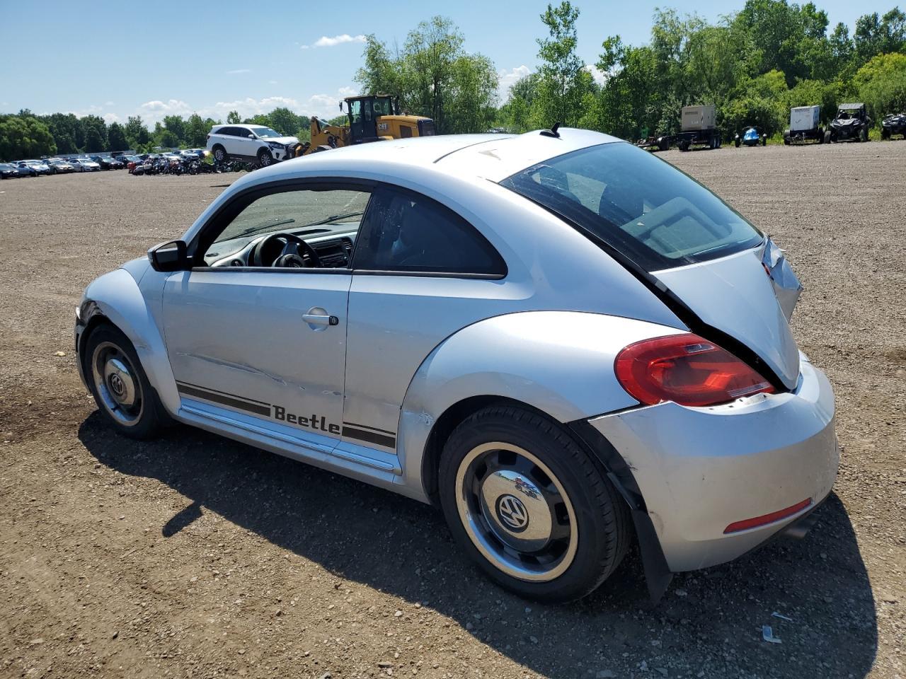 2012 VOLKSWAGEN BEETLE - Image 2