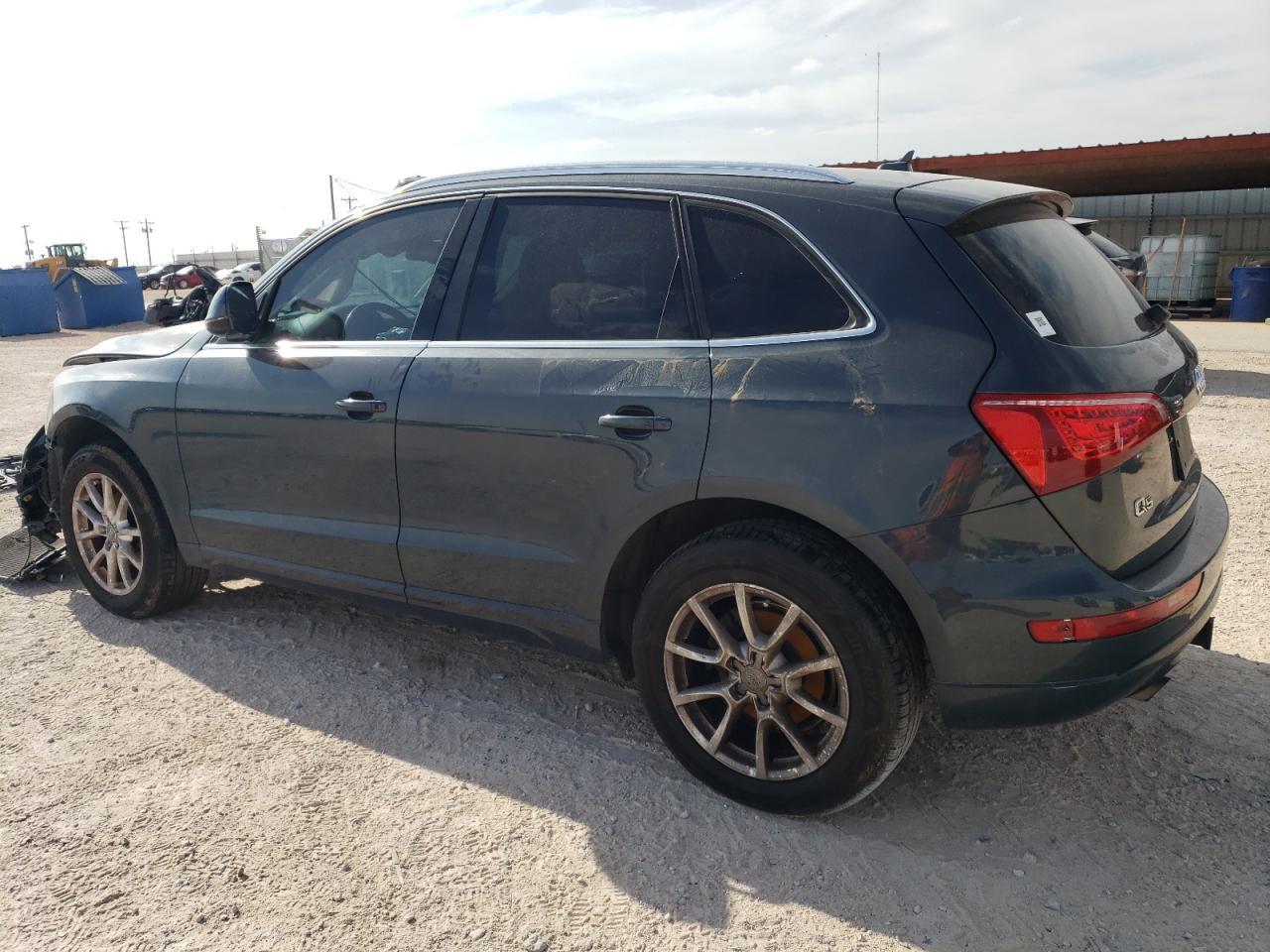 2011 AUDI Q5 PREMIUM - Image 2
