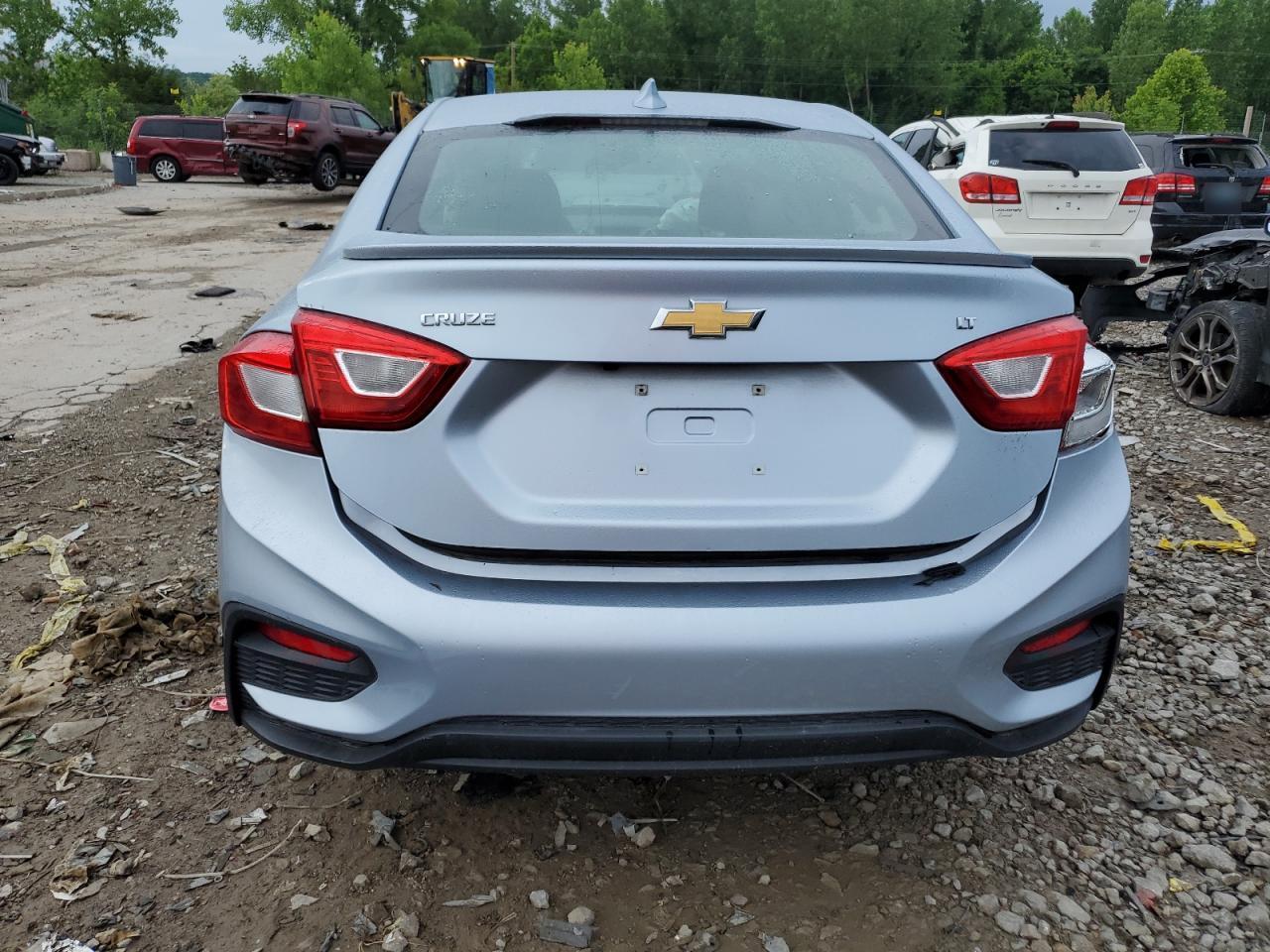 2017 CHEVROLET CRUZE LT - Image 6