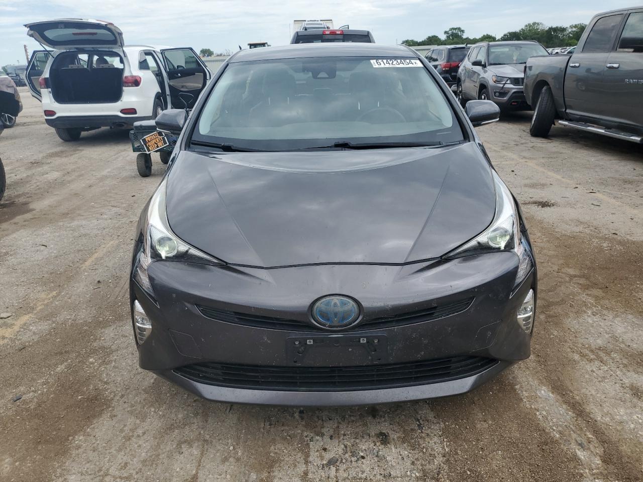 2016 TOYOTA PRIUS - Image 5
