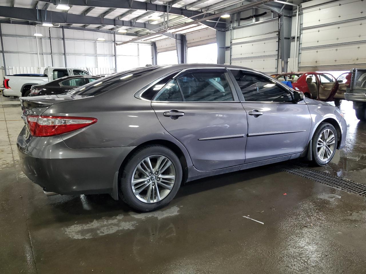 2017 TOYOTA CAMRY LE - Image 3