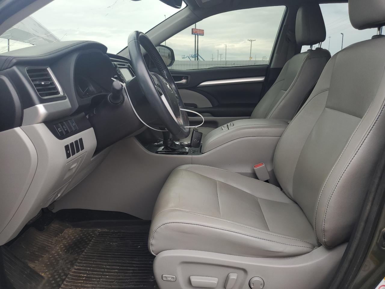 2018 TOYOTA HIGHLANDER - Image 7