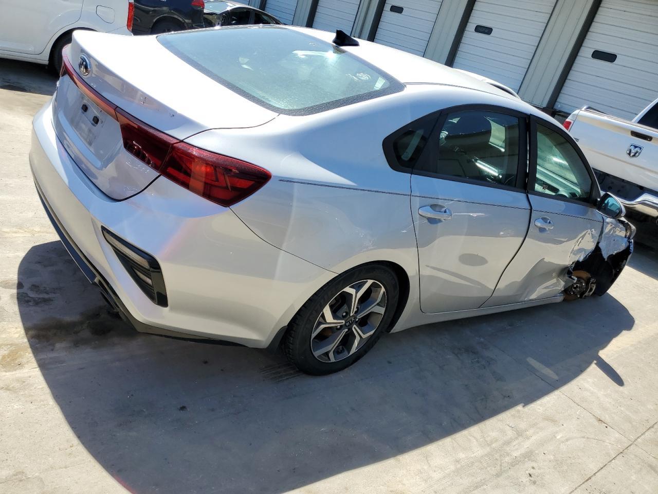 2021 KIA FORTE FE - Image 3