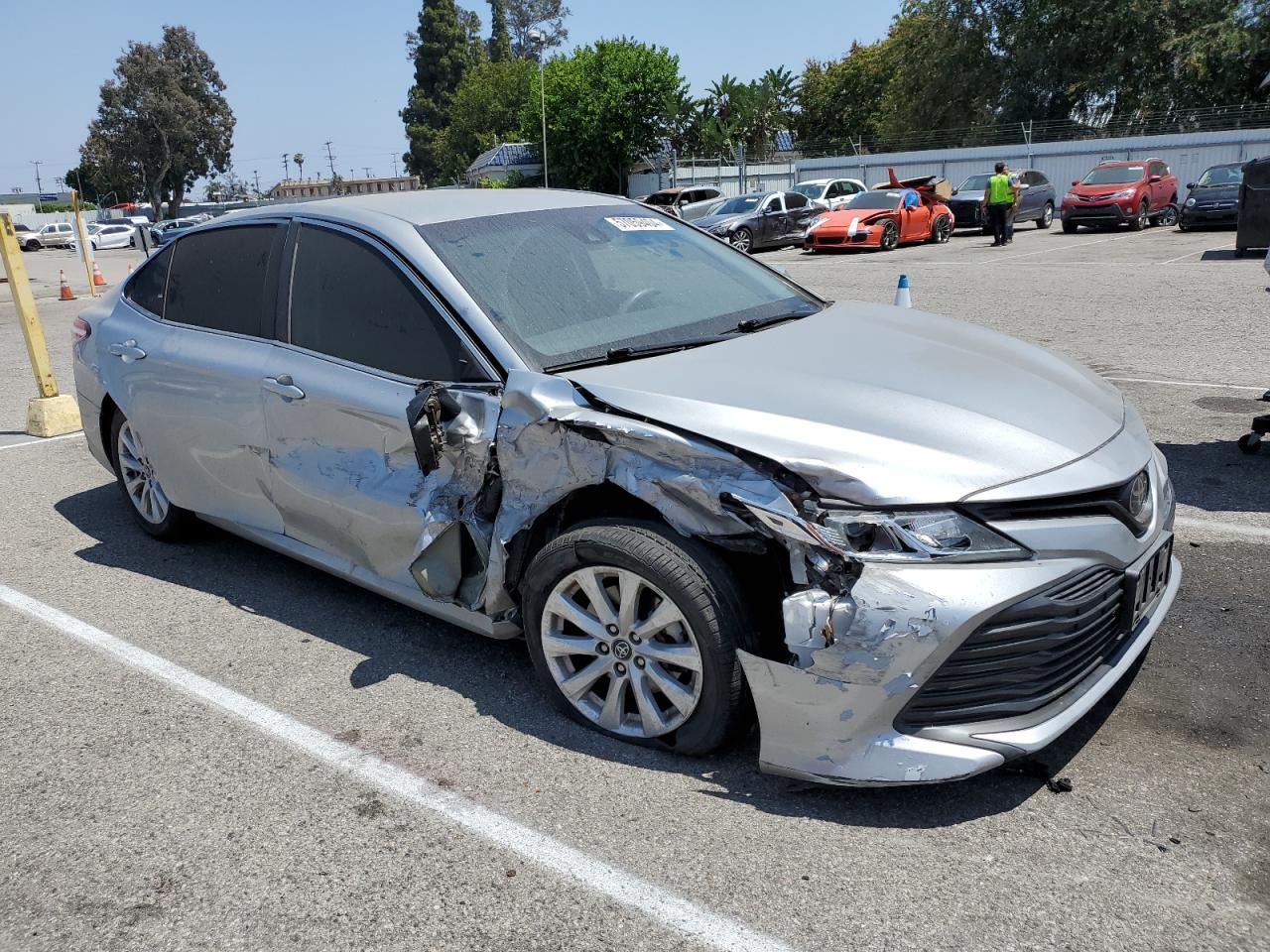 2018 TOYOTA CAMRY L - Фото 4
