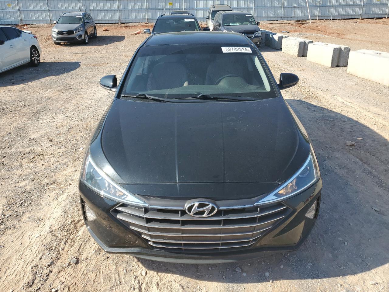2019 HYUNDAI ELANTRA SE - Фото 5