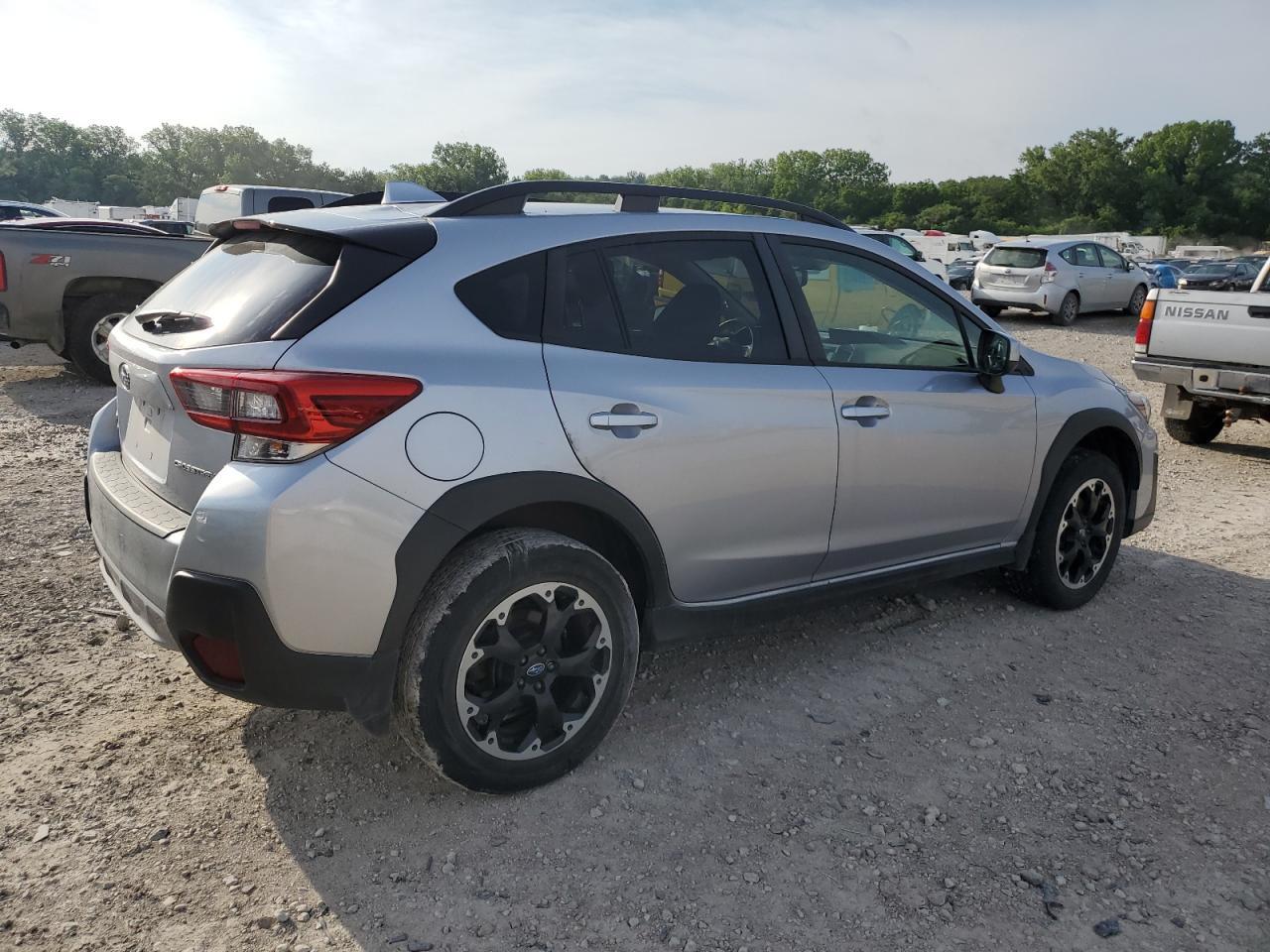 2021 SUBARU CROSSTREK - Image 3