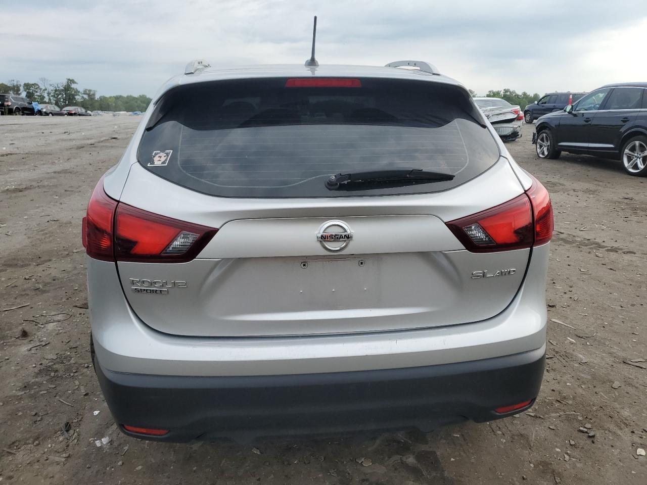 2017 NISSAN ROGUE SPOR - Фото 6