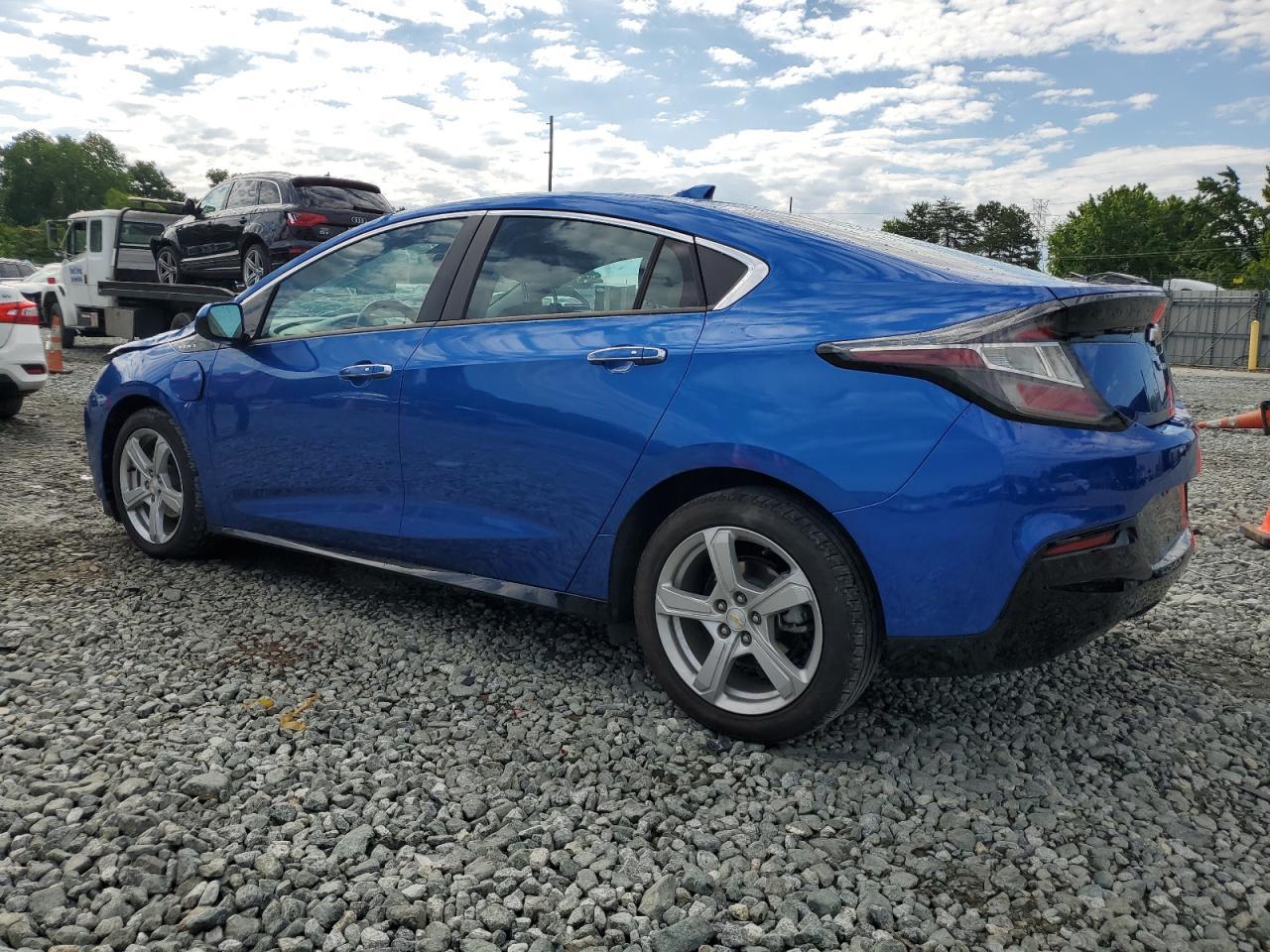 2017 CHEVROLET VOLT LT - Image 2
