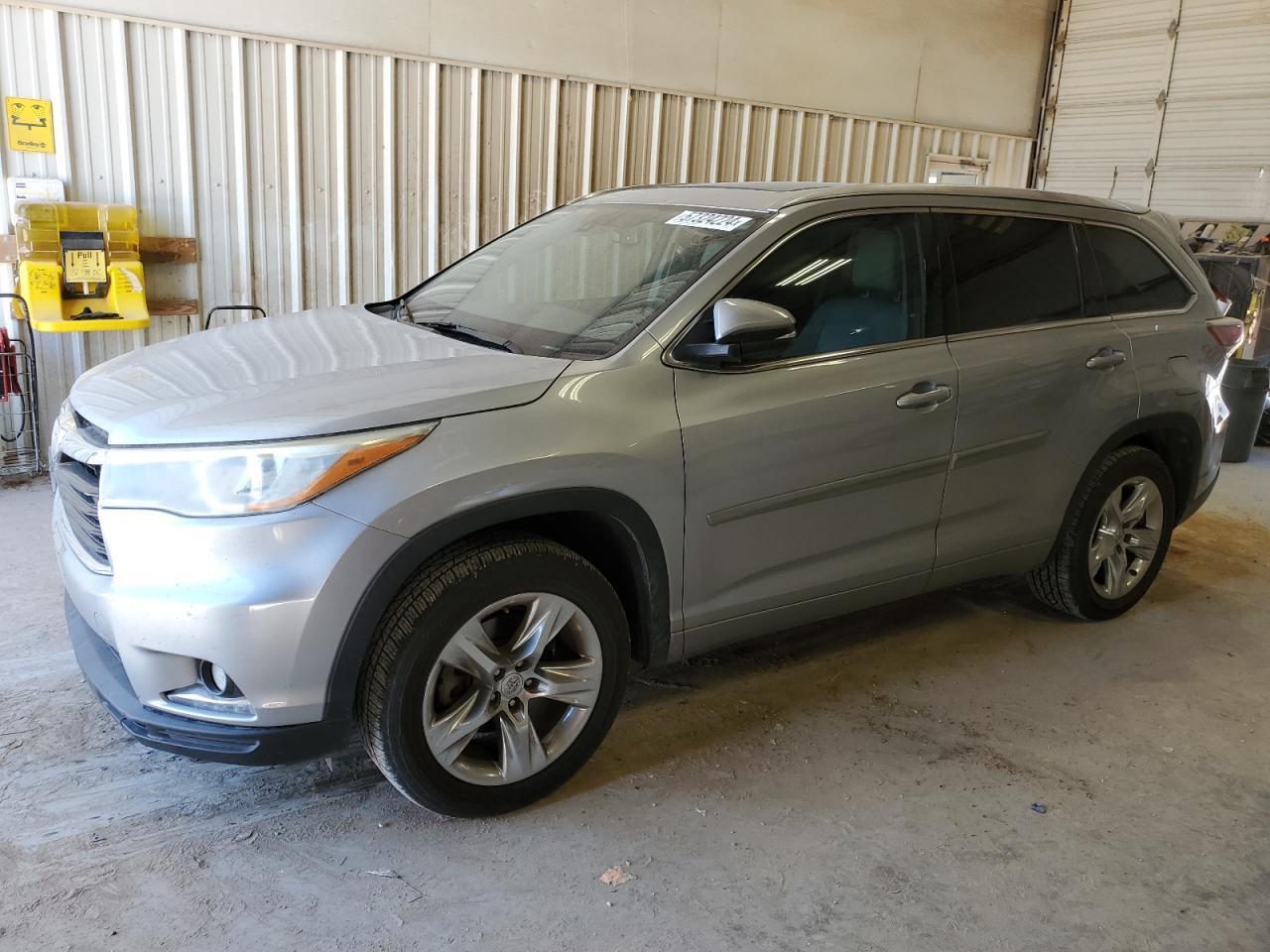 2015 TOYOTA HIGHLANDER car image