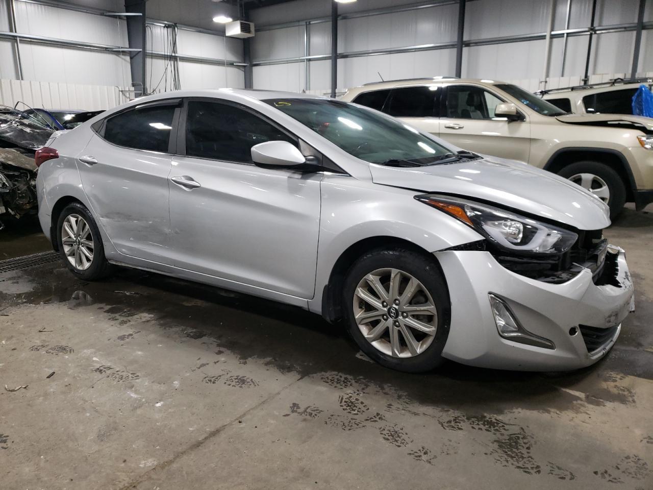 2015 HYUNDAI ELANTRA SE - Image 4