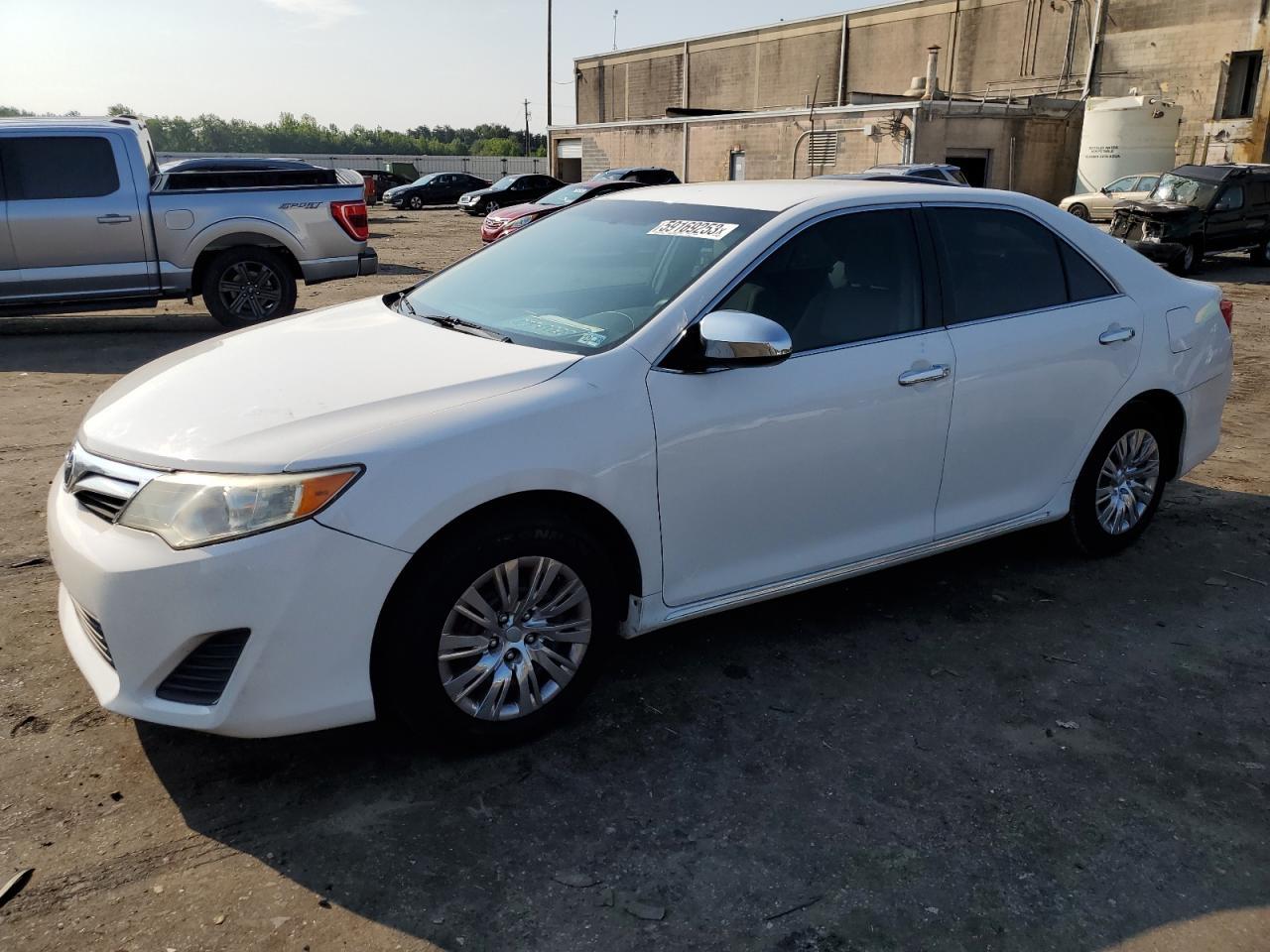2014 TOYOTA CAMRY L