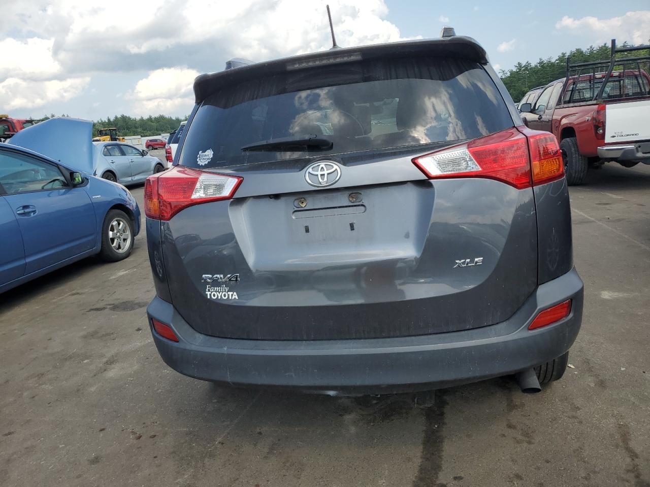 2015 TOYOTA RAV4 XLE - Фото 6