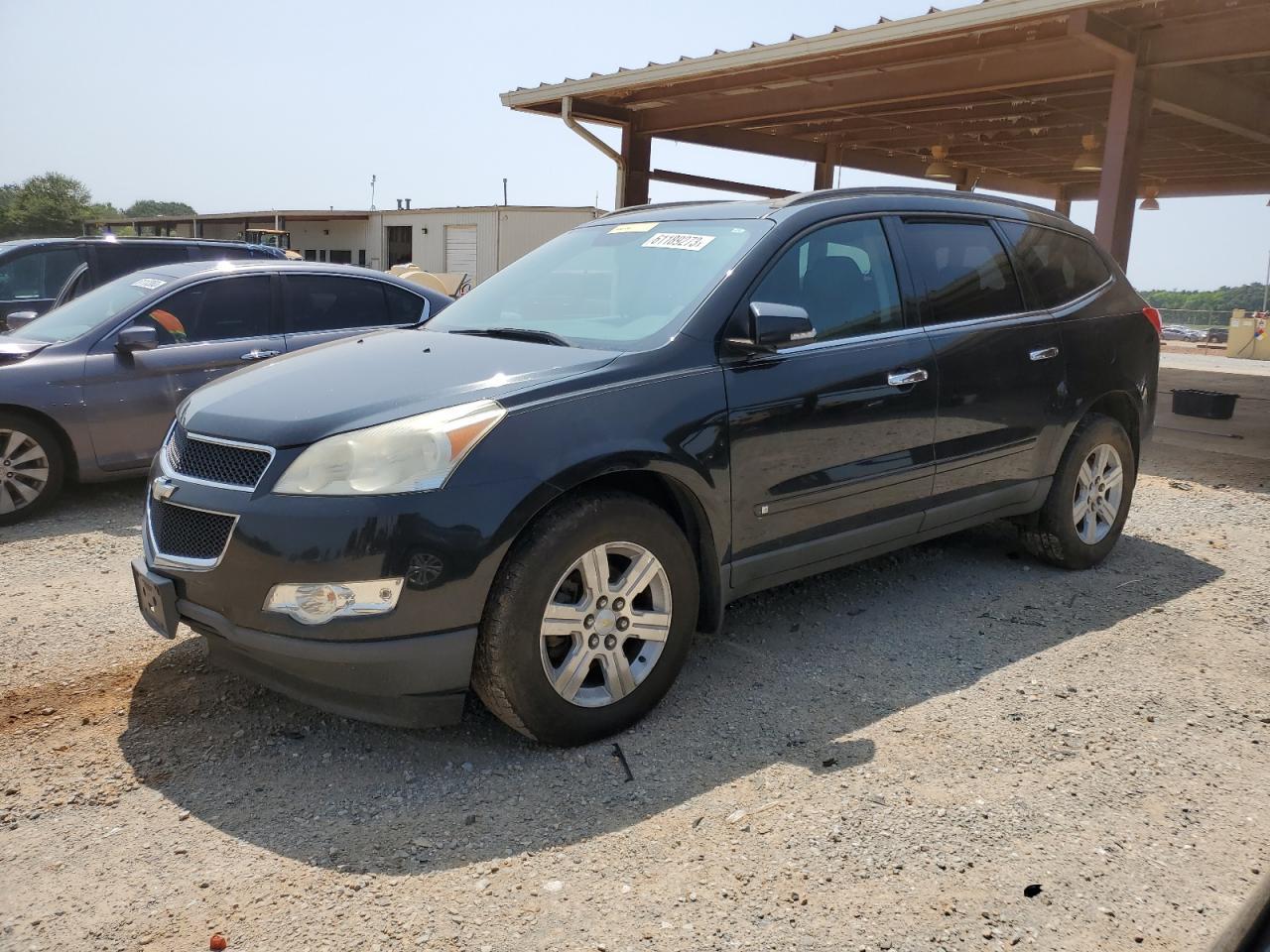 2010 CHEVROLET TRAVERSE L car image