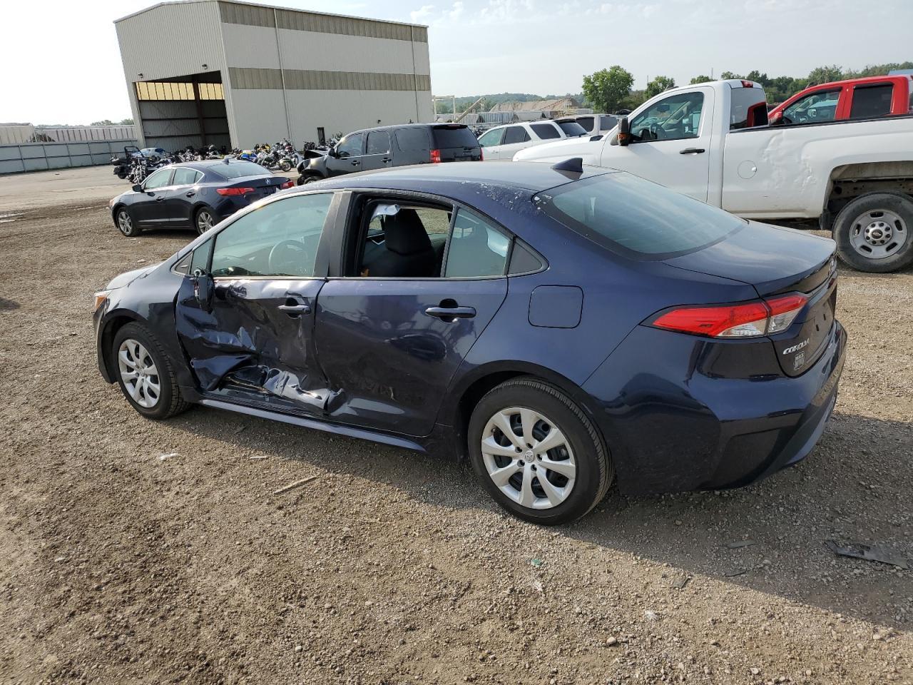 2021 TOYOTA COROLLA LE - Image 2