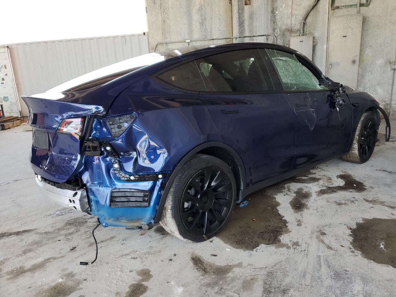 2022 TESLA MODEL Y - Image 3
